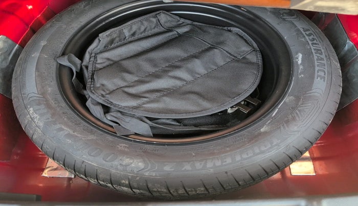 2024 Tata NEXON FEARLESS + DCA DUAL TONE 1.2 PETROL, Petrol, Automatic, 10,846 km, tyre