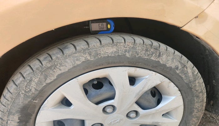 2014 Hyundai Grand i10 MAGNA 1.1 CRDI, Diesel, Manual, 1,08,409 km, tyre