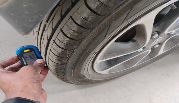 2018 Hyundai Grand i10 ASTA 1.2 KAPPA VTVT, Petrol, Manual, 1,71,608 km, tyre