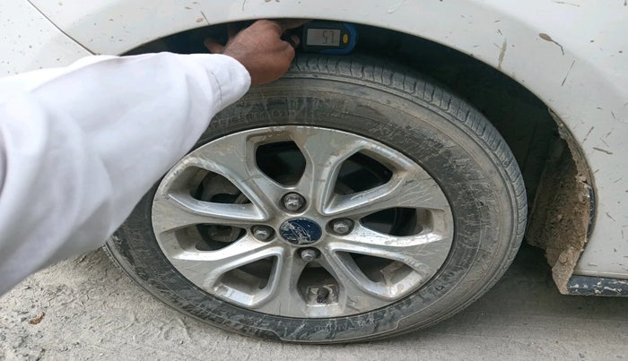 2017 Ford Figo Aspire TITANIUM 1.2 PETROL, Petrol, Manual, 1,13,366 km, tyre