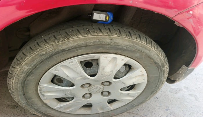 2013 Honda Brio S MT, Petrol, Manual, 1,11,754 km, tyre