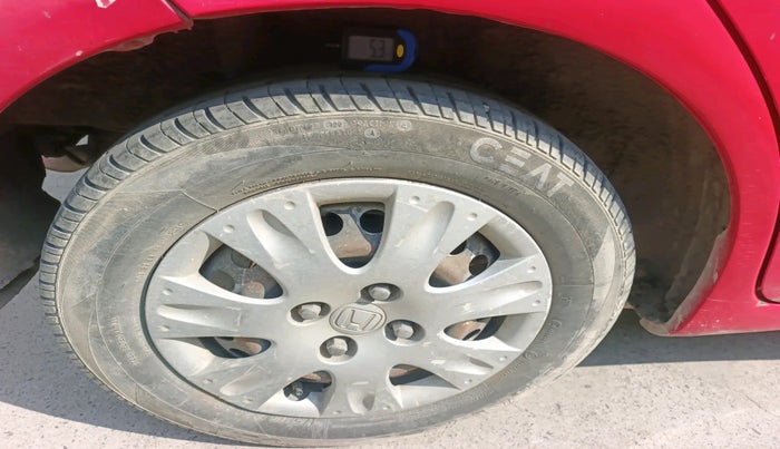 2013 Honda Brio S MT, Petrol, Manual, 1,11,754 km, tyre