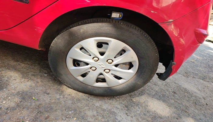 2012 Hyundai i10 MAGNA 1.2, Petrol, Manual, 69,391 km, tyre