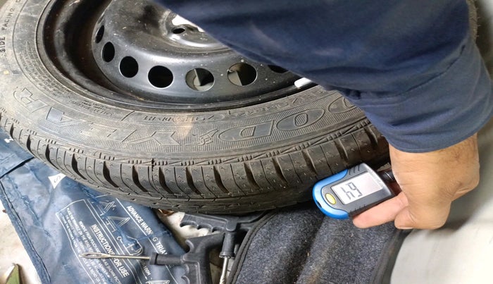 2015 Hyundai Xcent S (O) 1.2, Petrol, Manual, 78,134 km, tyre