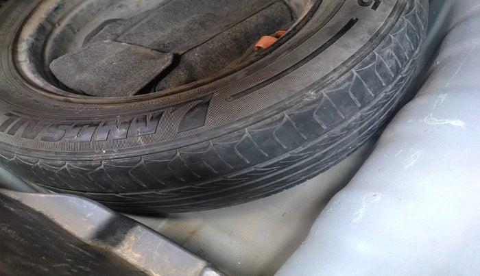 2019 Hyundai VENUE S 1.4 CRDI, Diesel, Manual, 1,04,228 km, tyre