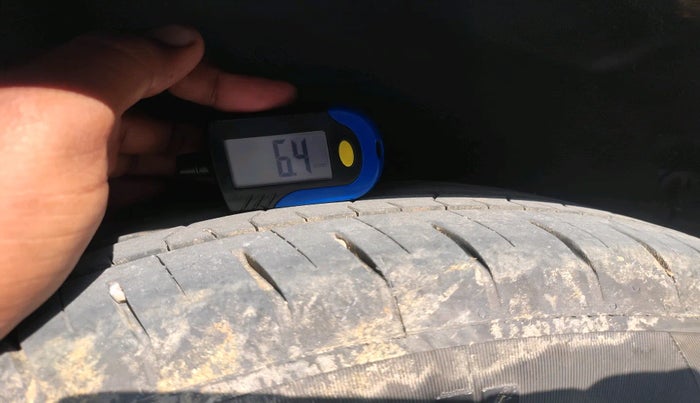 2019 Hyundai VENUE S 1.4 CRDI, Diesel, Manual, 1,04,228 km, tyre