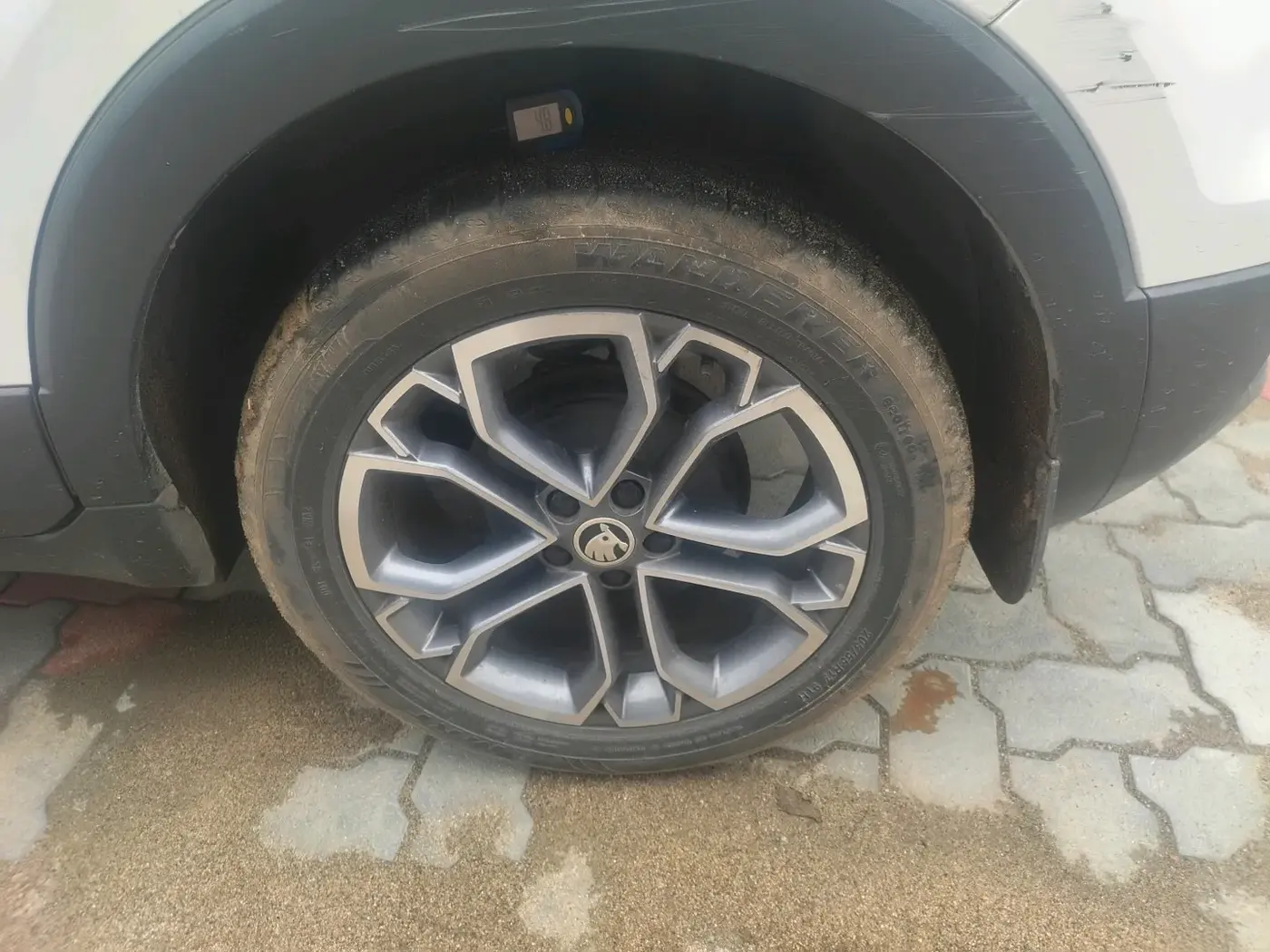 2022 Skoda KUSHAQ STYLE 1.5L TSI DSG, Petrol, Automatic, 28,997 km, tyre