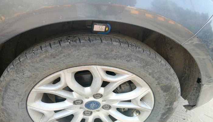 2015 Ford Ecosport TITANIUM 1.5L DIESEL, Diesel, Manual, 1,73,728 km, tyre