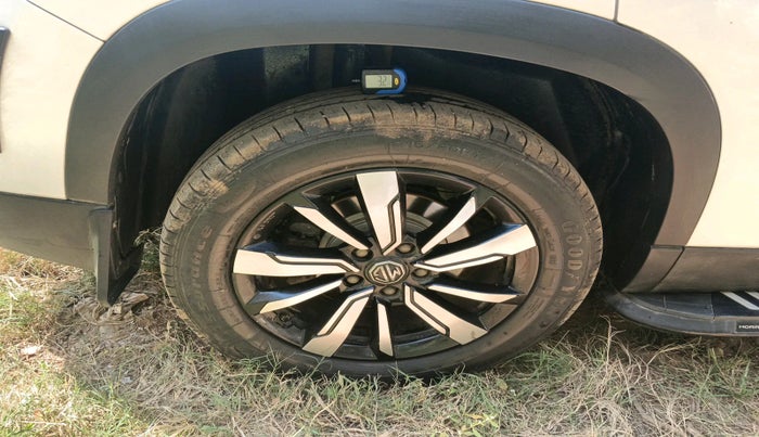 2020 MG HECTOR SHARP 2.0 DIESEL, Diesel, Manual, 70,823 km, tyre