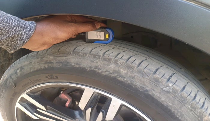 2020 Tata NEXON XE PETROL, Petrol, Manual, 55,969 km, tyre