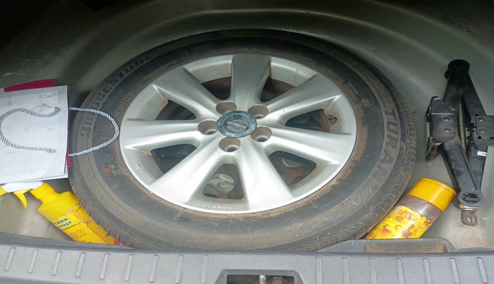 2012 Toyota Corolla Altis VL AT PETROL, Petrol, Automatic, 1,50,946 km, tyre