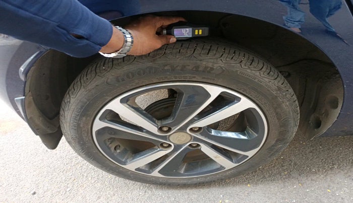 2023 Tata ALTROZ XZ PETROL, Petrol, Manual, 24,092 km, tyre