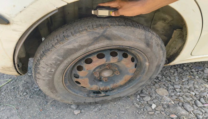 2014 Fiat Punto EVO ACTIVE 1.3 MULTIJET, Diesel, Manual, 1,03,963 km, tyre