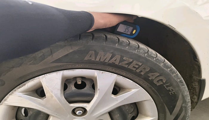 2014 Hyundai Grand i10 SPORTZ 1.2 KAPPA VTVT, Petrol, Manual, 1,50,062 km, tyre