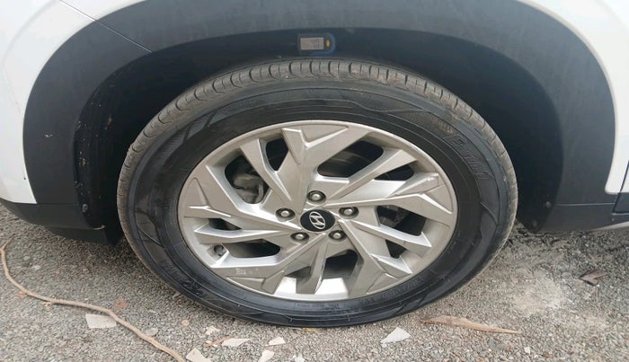 2021 Hyundai Creta SX EXECUTIVE 1.5 DIESEL, Diesel, Manual, 1,64,058 km, tyre