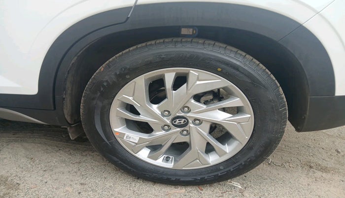 2021 Hyundai Creta SX EXECUTIVE 1.5 DIESEL, Diesel, Manual, 1,64,058 km, tyre