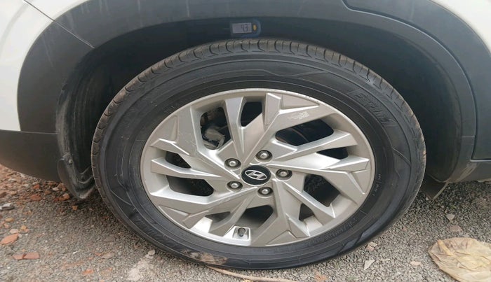 2021 Hyundai Creta SX EXECUTIVE 1.5 DIESEL, Diesel, Manual, 1,64,058 km, tyre