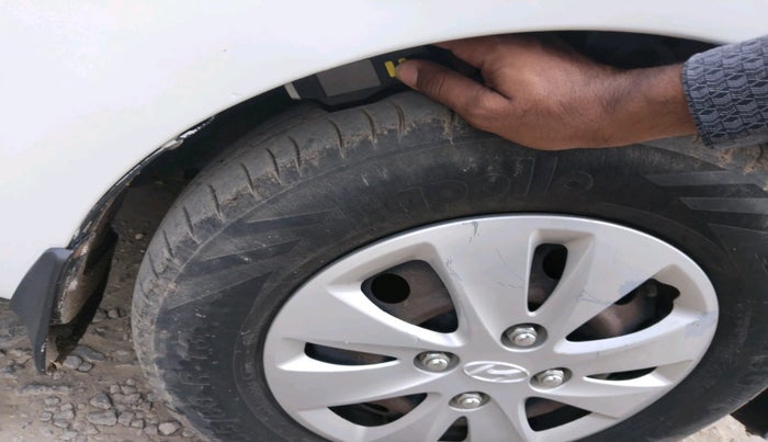 2013 Hyundai i10 MAGNA 1.2, Petrol, Manual, 98,659 km, tyre