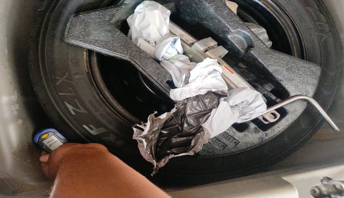 2016 Maruti Celerio ZXI AMT, Petrol, Automatic, 95,836 km, tyre