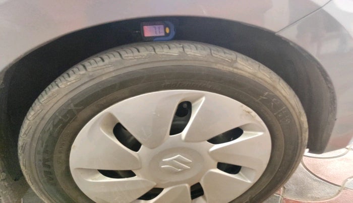 2016 Maruti Celerio ZXI AMT, Petrol, Automatic, 95,836 km, tyre