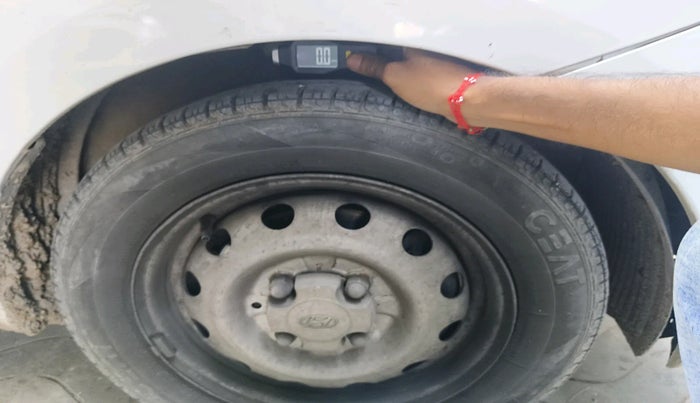 2018 Hyundai Eon 1.0 KAPPA ERA +, Petrol, Manual, 1,03,967 km, tyre