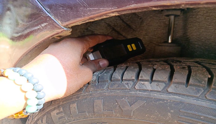 2015 Honda Amaze 1.2L I-VTEC S, Petrol, Manual, 51,873 km, tyre