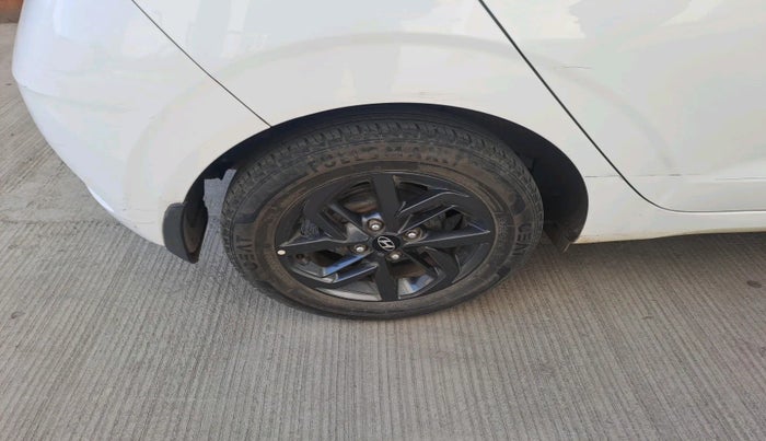 2020 Hyundai GRAND I10 NIOS SPORTZ 1.2 KAPPA VTVT, Petrol, Manual, 30,577 km, tyre