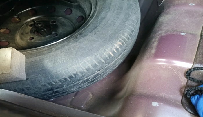 2016 Hyundai i10 SPORTZ 1.1, Petrol, Manual, 24,486 km, tyre