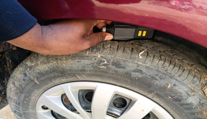 2016 Hyundai i10 SPORTZ 1.1, Petrol, Manual, 24,486 km, tyre