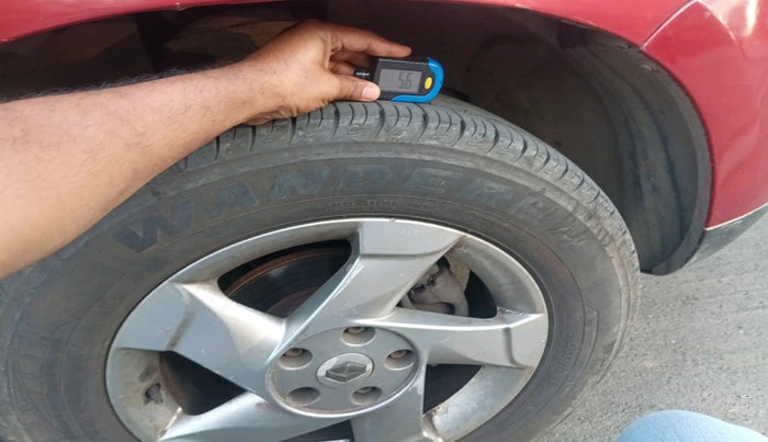 2013 Renault Duster 85 PS RXL DIESEL (OPT), Diesel, Manual, 1,65,057 km, tyre