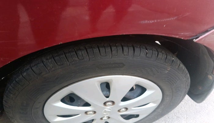 2011 Hyundai i10 SPORTZ 1.2, Petrol, Manual, 1,02,526 km, tyre