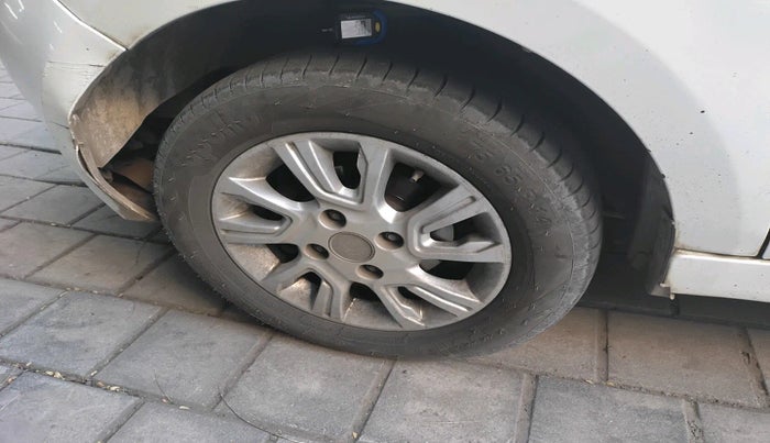 2018 Tata Tiago XZ PETROL, Petrol, Manual, 1,51,989 km, tyre