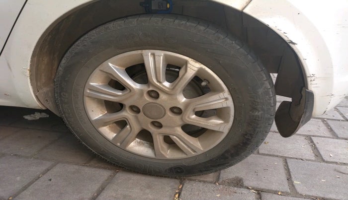 2018 Tata Tiago XZ PETROL, Petrol, Manual, 1,51,989 km, tyre