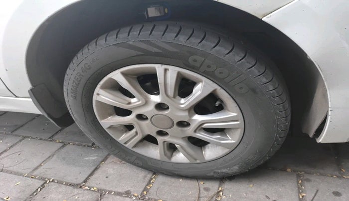 2018 Tata Tiago XZ PETROL, Petrol, Manual, 1,51,989 km, tyre