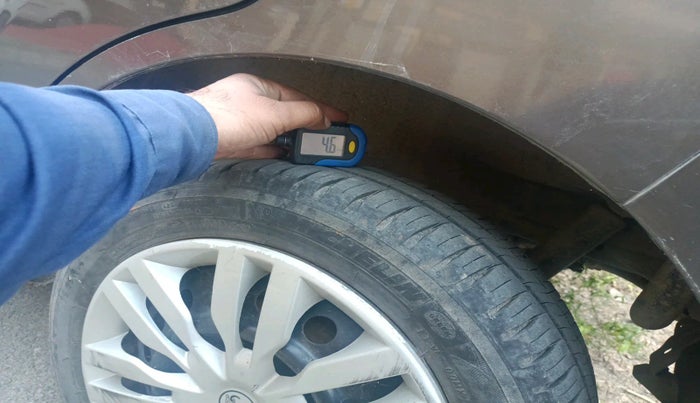 2010 Maruti Wagon R 1.0 VXI, Petrol, Manual, 65,656 km, tyre