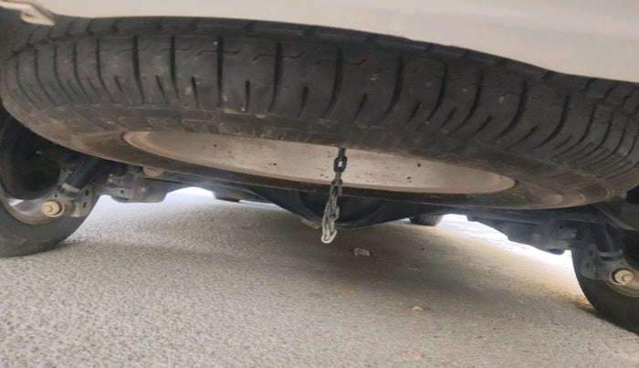 2017 Toyota Innova Crysta 2.4 VX 8 STR, Diesel, Manual, 89,049 km, tyre