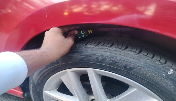 2017 Skoda Rapid ELEGANCE 1.6 MPI AT, Petrol, Automatic, 78,013 km, tyre