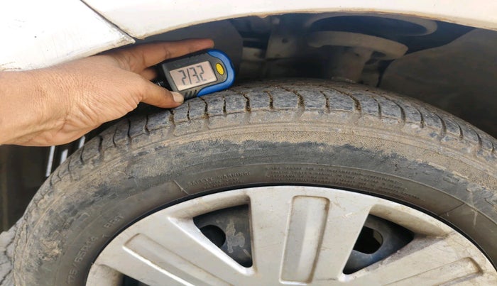 2011 Ford Figo EXI 1.2 PETROL, Petrol, Manual, 1,07,580 km, tyre