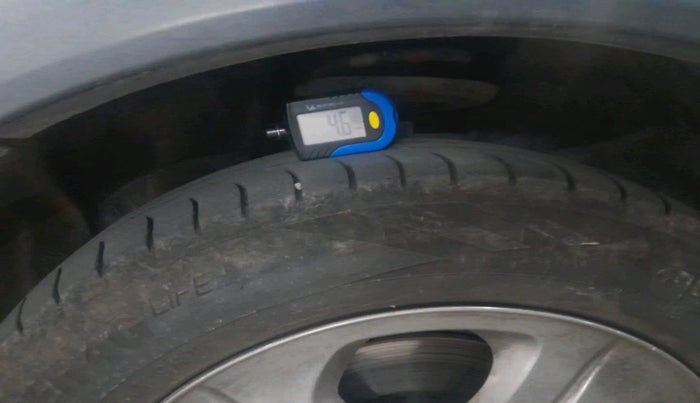 2015 Renault Lodgy 110 PS RXZ STEPWAY 7 STR, Diesel, Manual, 88,123 km, tyre