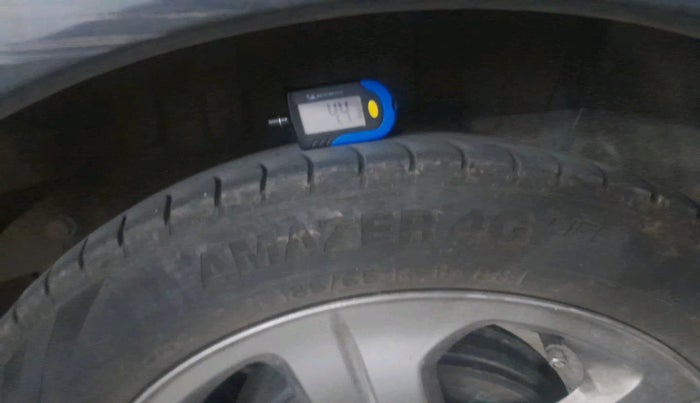 2015 Renault Lodgy 110 PS RXZ STEPWAY 7 STR, Diesel, Manual, 88,123 km, tyre