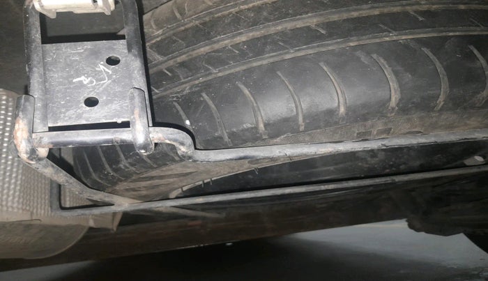 2015 Renault Lodgy 110 PS RXZ STEPWAY 7 STR, Diesel, Manual, 88,123 km, tyre