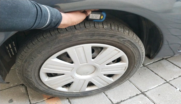 2011 Ford Figo TITANIUM 1.2 PETROL, Petrol, Manual, 78,098 km, tyre