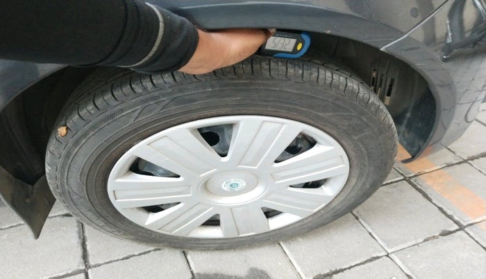 2011 Ford Figo TITANIUM 1.2 PETROL, Petrol, Manual, 78,098 km, tyre