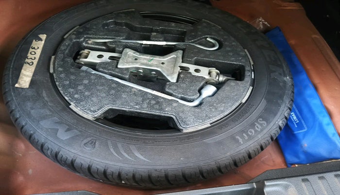 2018 Maruti Vitara Brezza VDI AMT, Diesel, Automatic, 42,131 km, tyre