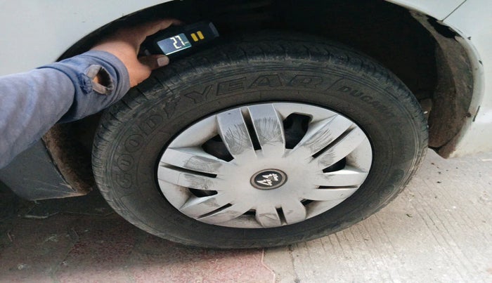 2016 Maruti Alto 800 LXI, Petrol, Manual, 1,33,796 km, tyre