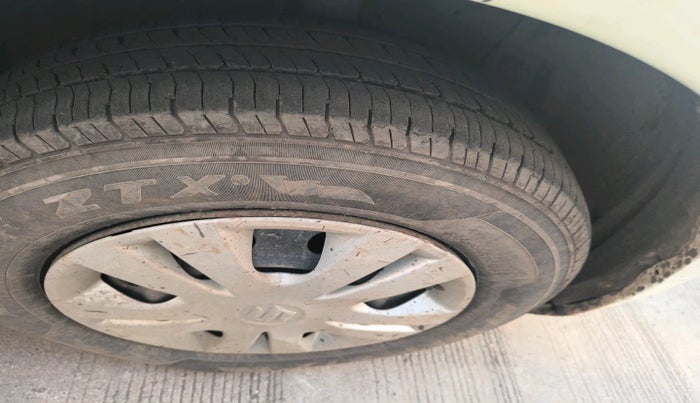 2013 Maruti Swift Dzire VXI, Petrol, Manual, 97,882 km, tyre