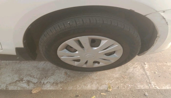 2013 Maruti Swift Dzire VDI, Diesel, Manual, 2,30,109 km, tyre