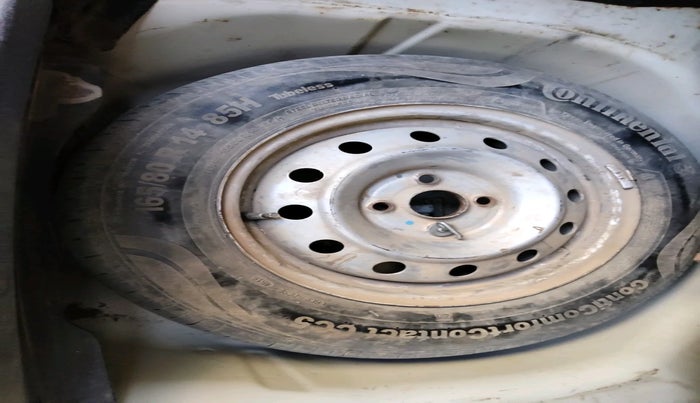 2012 Maruti Swift Dzire LDI, Diesel, Manual, 1,14,613 km, tyre