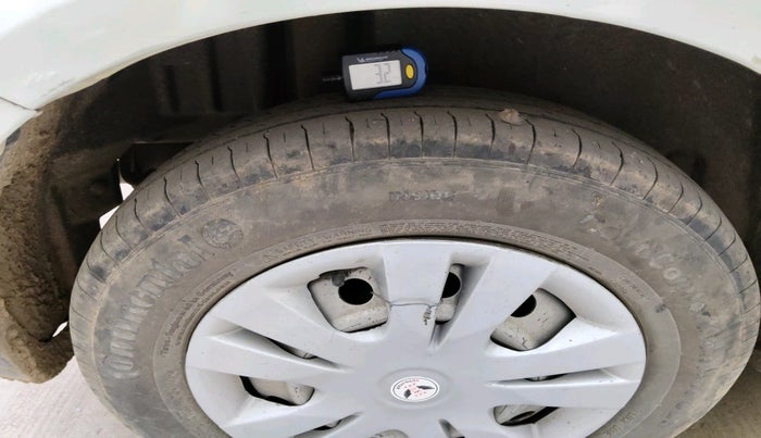 2012 Maruti Swift Dzire LDI, Diesel, Manual, 1,14,613 km, tyre