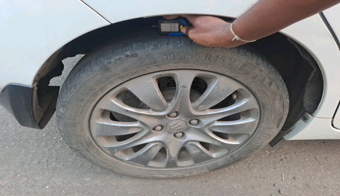 2016 Maruti Baleno ZETA PETROL 1.2, Petrol, Manual, 1,01,730 km, tyre